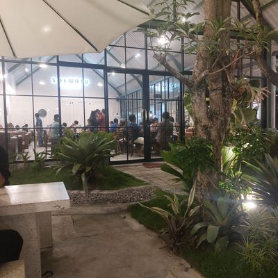 Soewatu resto & cafe foto 1